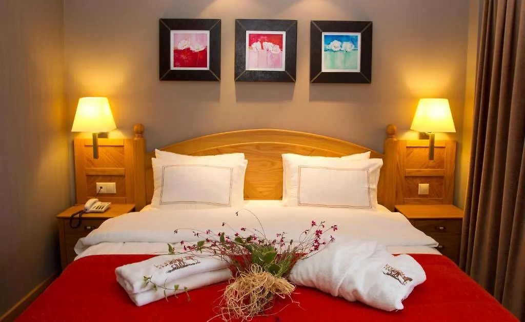 컨트리하우스 Konvoy Hotel & The Country Club 세페리히사르