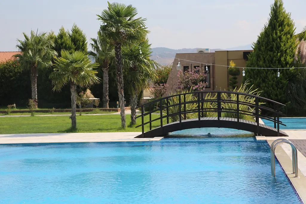 Konvoy Hotel & The Country Club 세페리히사르 0*,